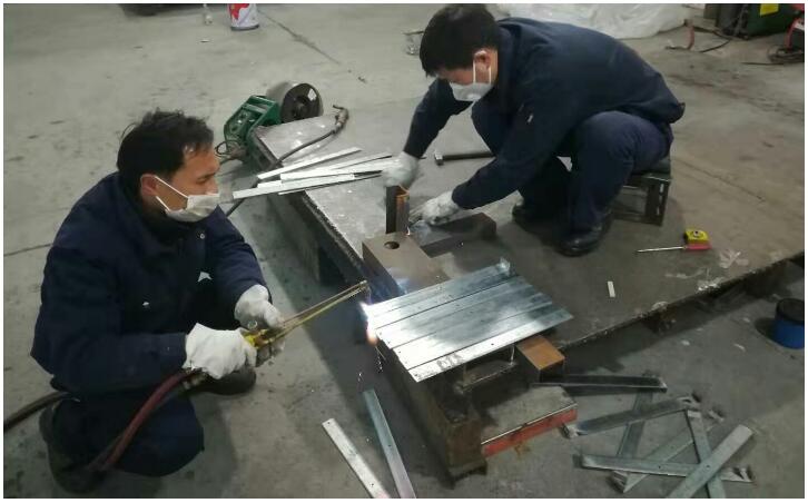 63b97a1b860cf.jpg 4.jpg