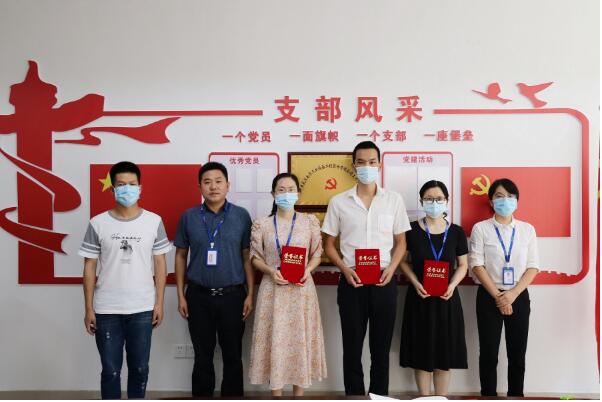 63b97ccb4b52c.jpg 4.jpg